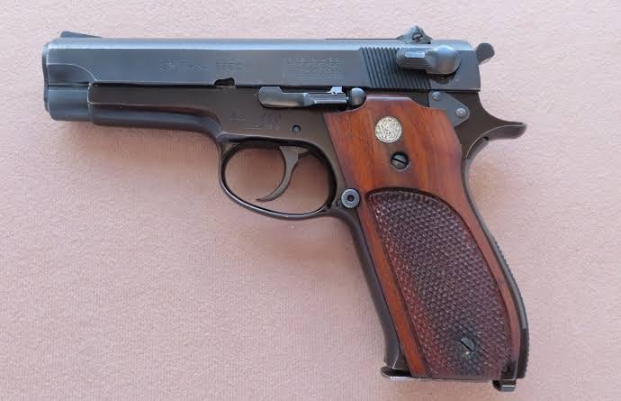 Smith Wesson 39
